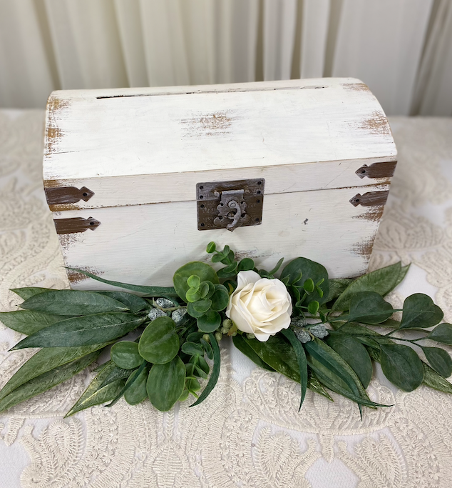 Small Ivory Card Chest Image